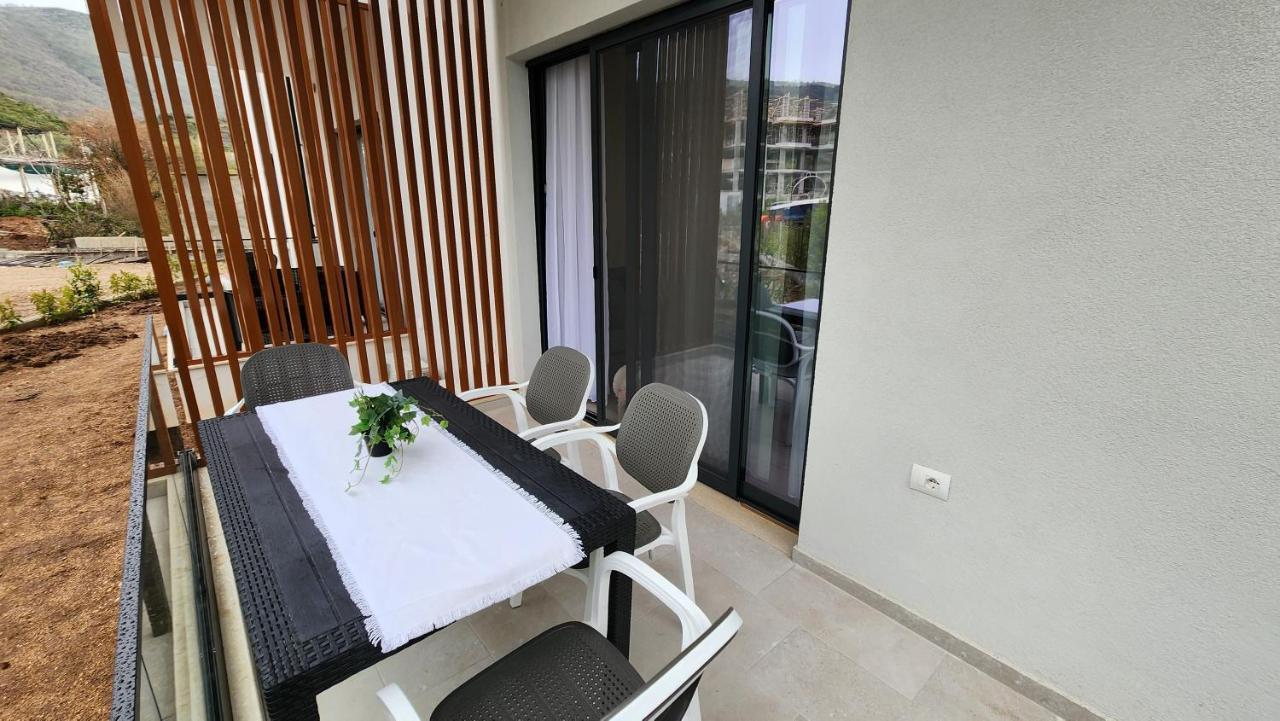 Solar Rooms And Apartments Himare Exterior foto