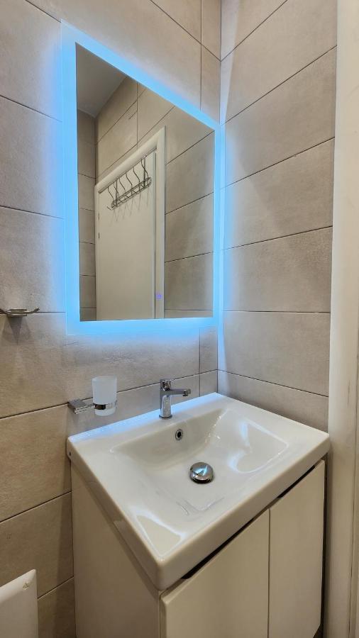 Solar Rooms And Apartments Himare Exterior foto